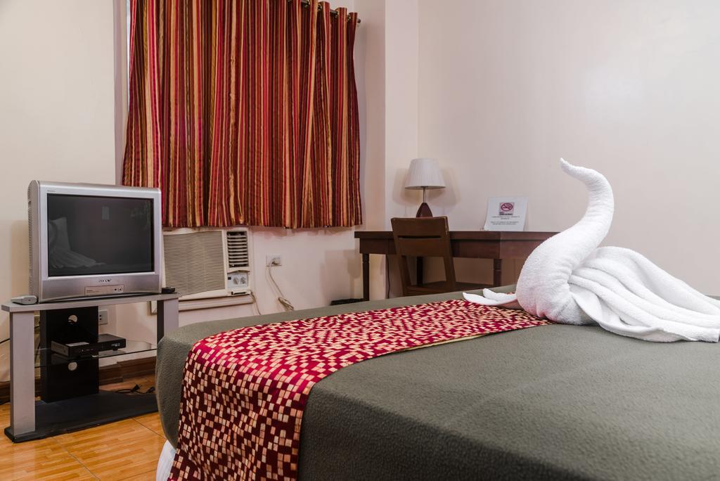 Oftana Suites Mandaue City Eksteriør bilde