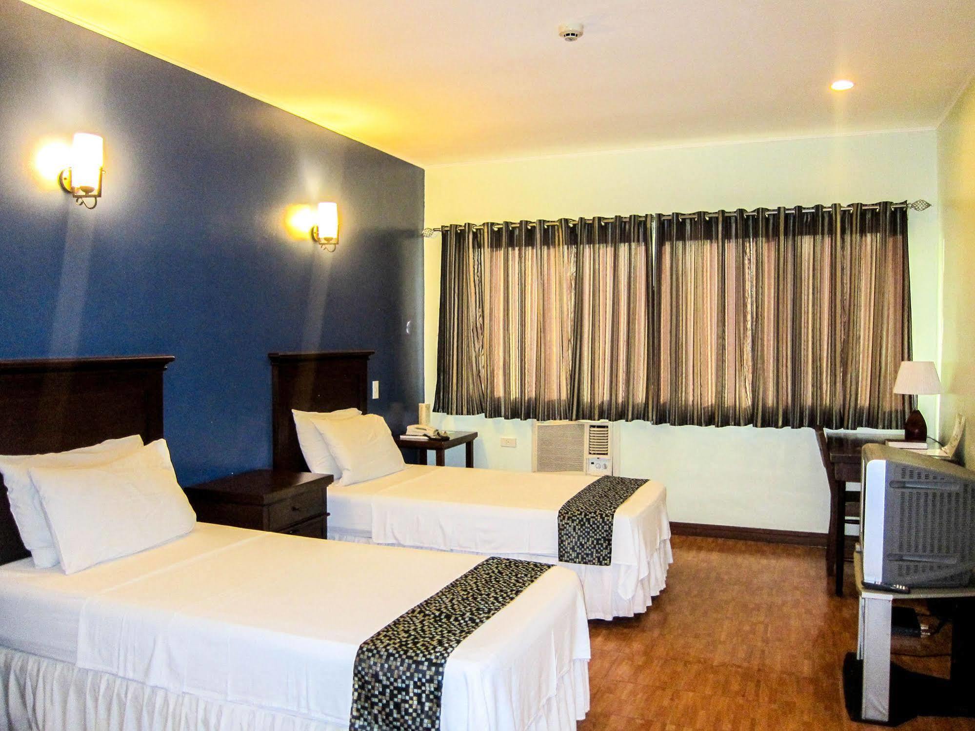Oftana Suites Mandaue City Eksteriør bilde